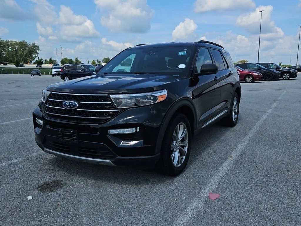 Certified Used 2020 Black Ford XLT image 6