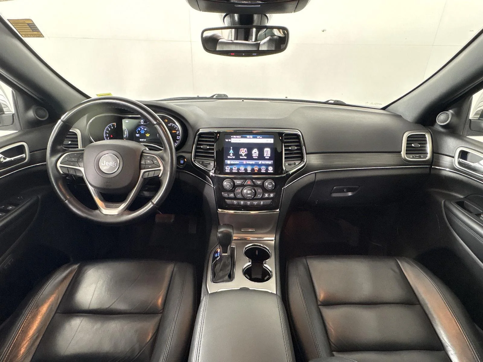 Used 2022 Bright White Clearcoat Jeep Limited image 16