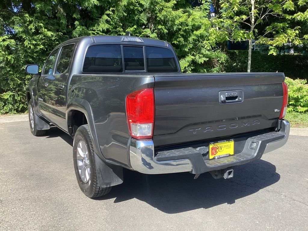 Used 2017 Gray Toyota SR5 image 10