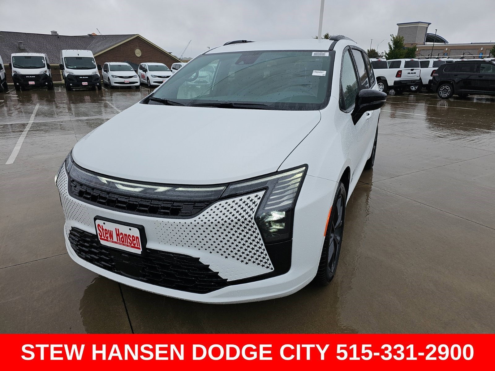 New 2027 Bright White Clearcoat Chrysler Select image 1