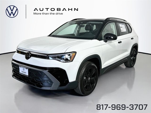 2025 Volkswagen Taos SE Black
