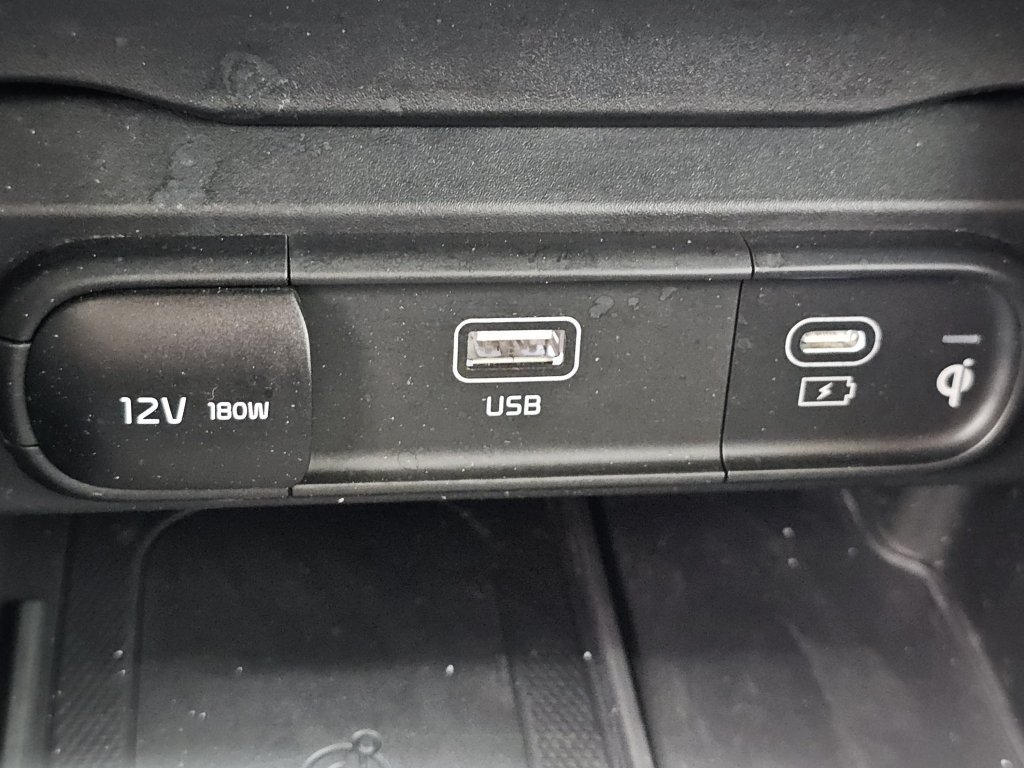 Used 2024 Everlasting Silver Kia SX Prestige image 18
