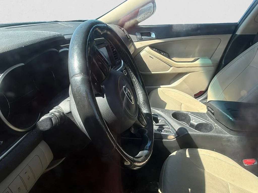 Used 2014 Blue Kia EX image 8