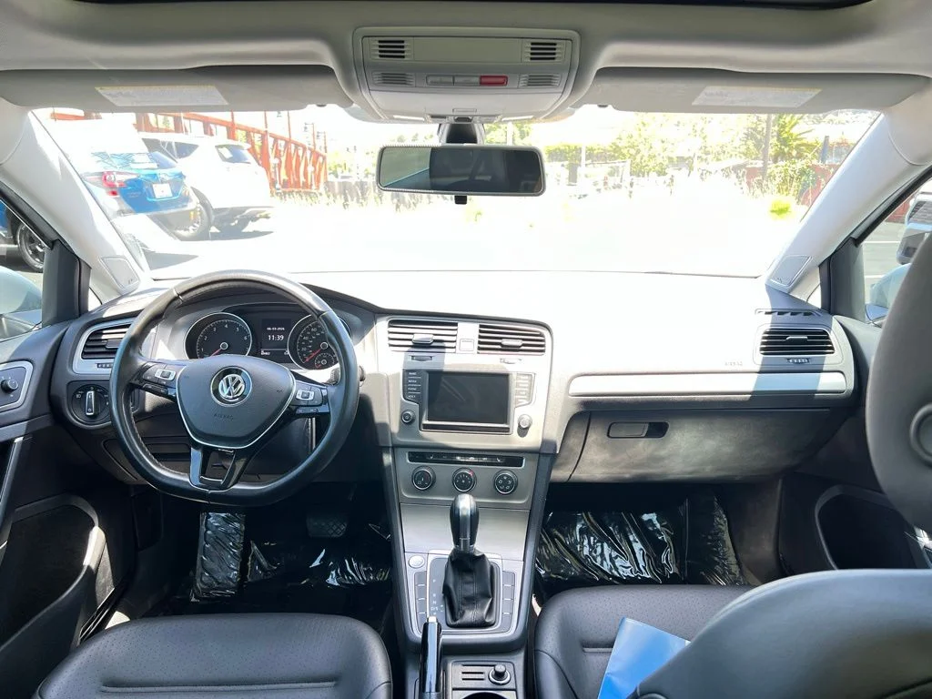 Used 2017 White Volkswagen S image 7