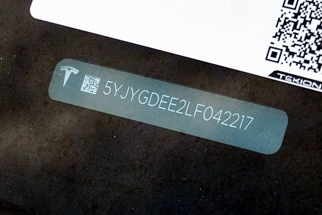 Used 2020  Tesla Long Range image 38