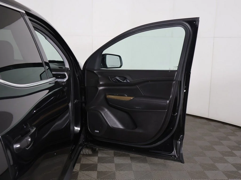Used 2023 Black GMC SLE image 25
