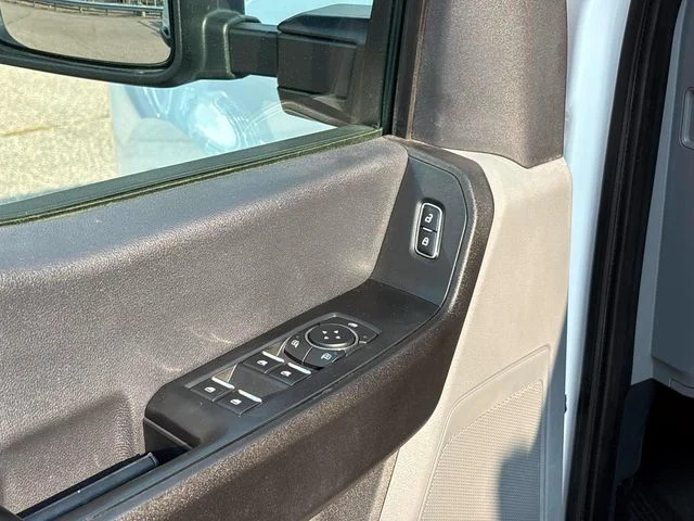 Used 2023 White Ford XL image 11