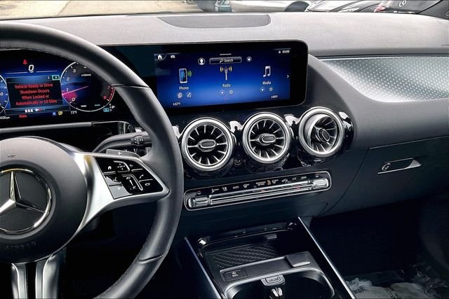 Used 2026 White Mercedes-Benz GLA 250 image 5