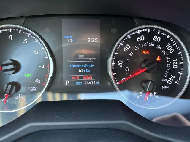 Used 2022 Gray Toyota XLE image 16