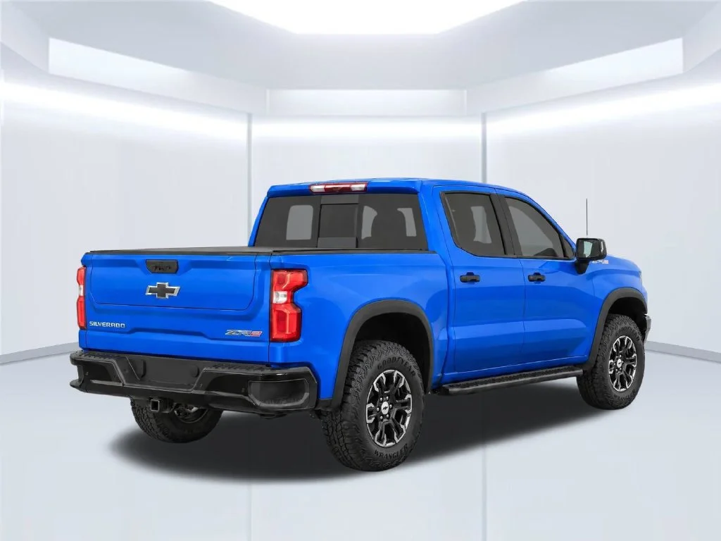 Certified Used 2022 Blue Chevrolet ZR2 image 4