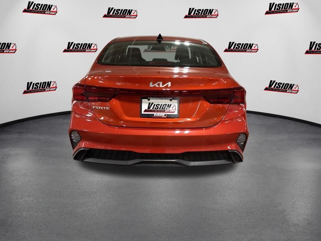 Used 2024 Red Kia LXS image 6