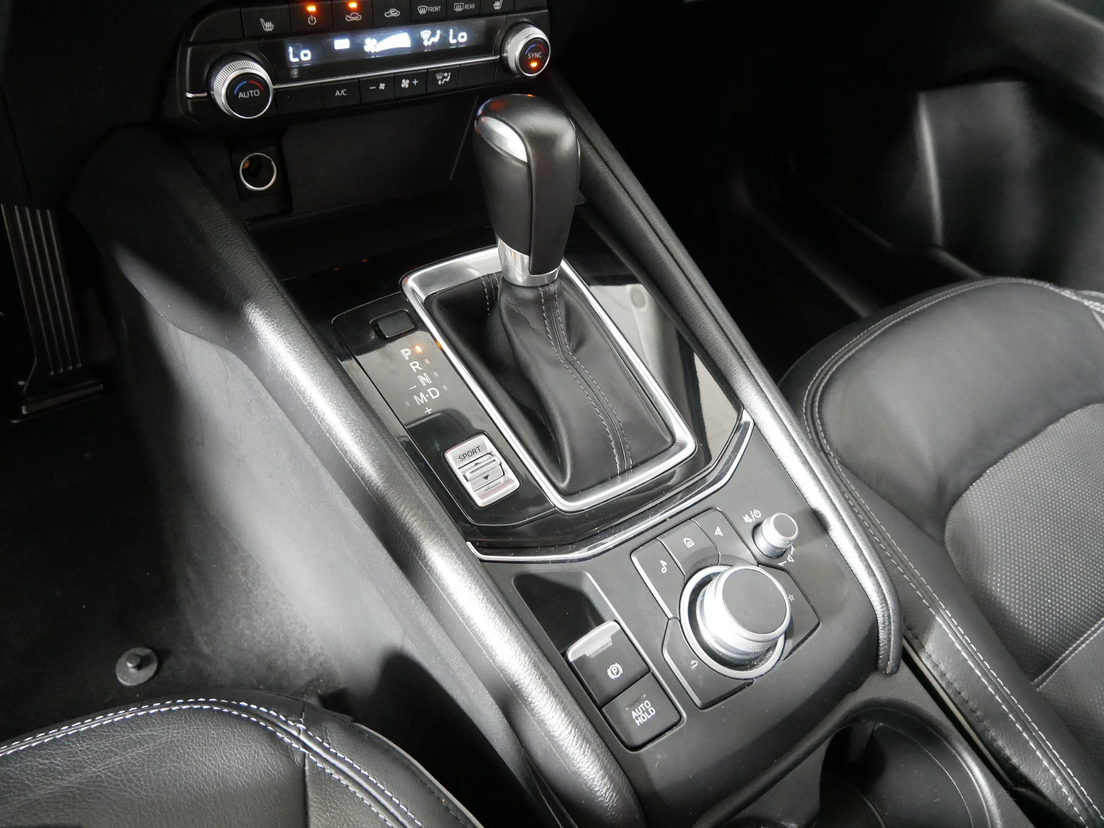 Used 2025 Rhodium White Metallic Mazda 2.5 S Preferred Package image 24