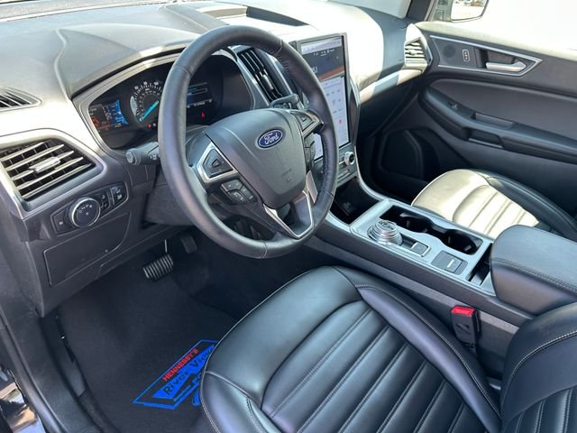 Used 2024 Agate Black Metallic Ford SEL image 22