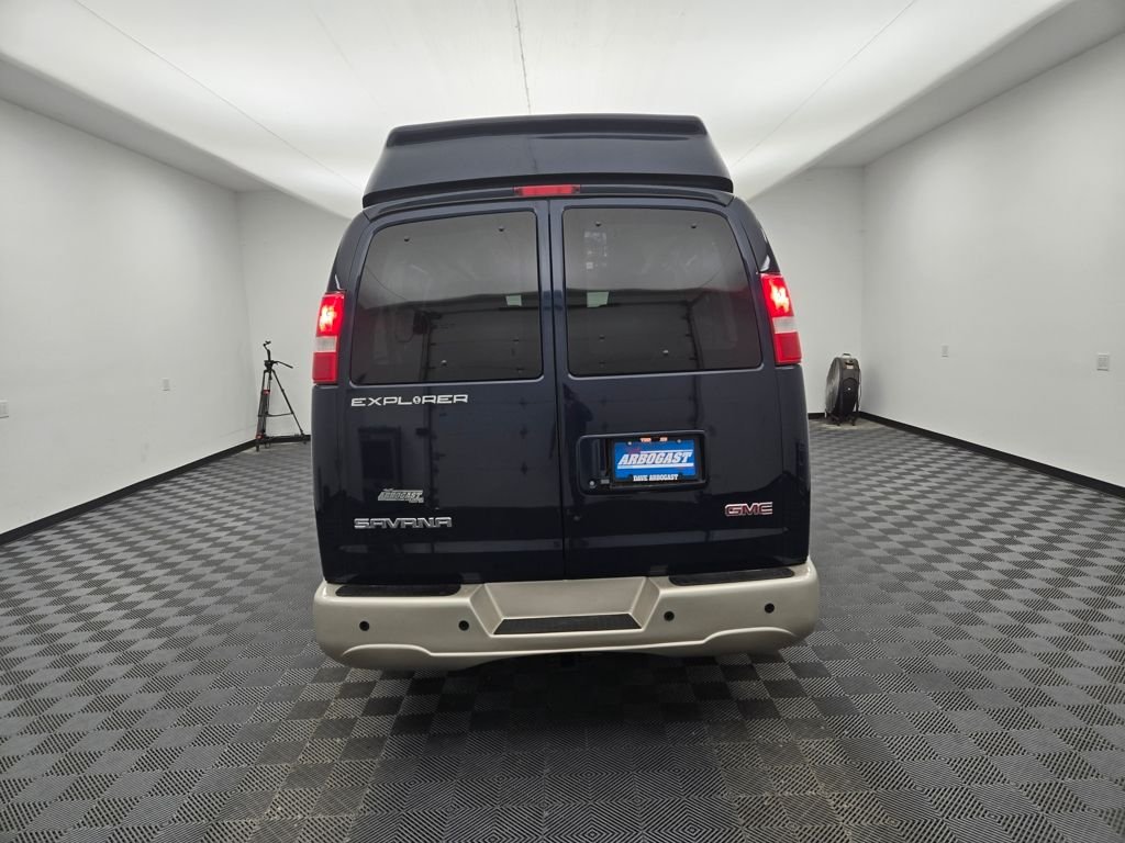Used 2023 Blue GMC Explorer Limited SE image 4