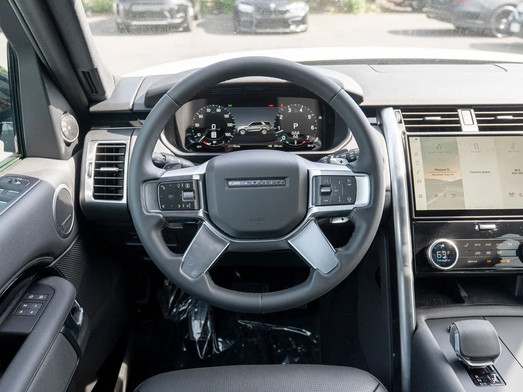 2025 Land Rover Discovery S - Photo 12