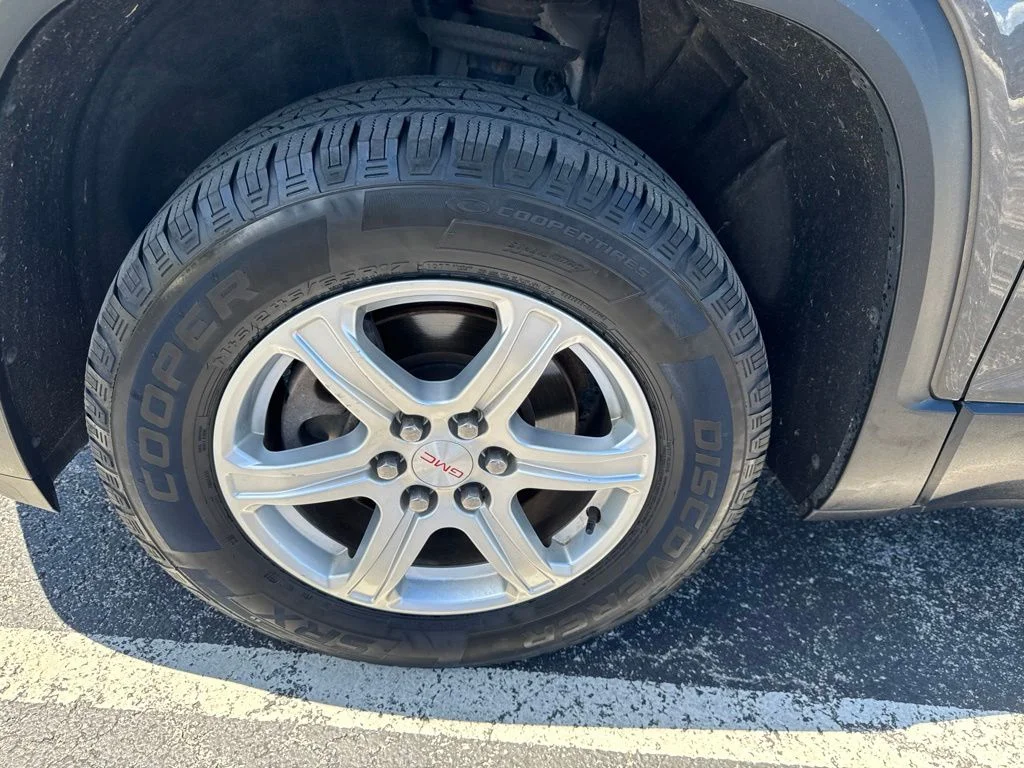Used 2019 Gray GMC SLE-1 image 44
