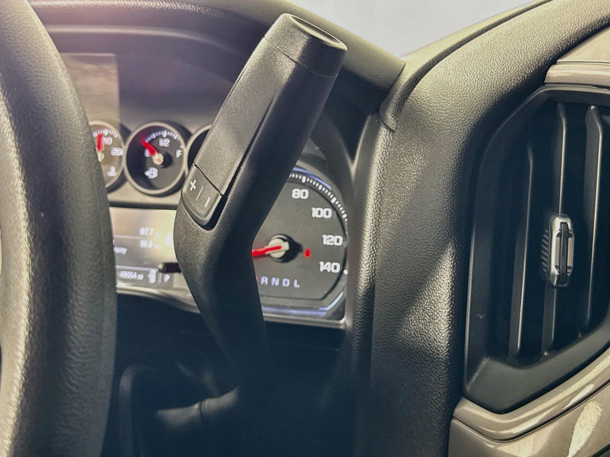 Used 2022 DARK ASH METALLIC Chevrolet Custom image 18