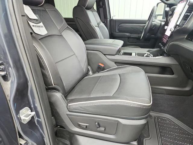2025 RAM 2500 Limited - Photo 31