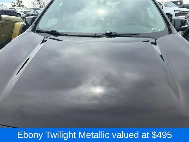 Used 2023 EBONY TWILIGHT METALLIC GMC SLE image 7