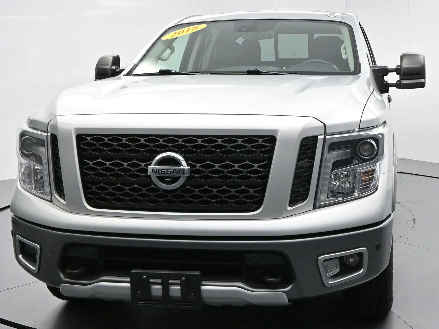 Used 2018 Brilliant Silver Nissan PRO-4X image 2