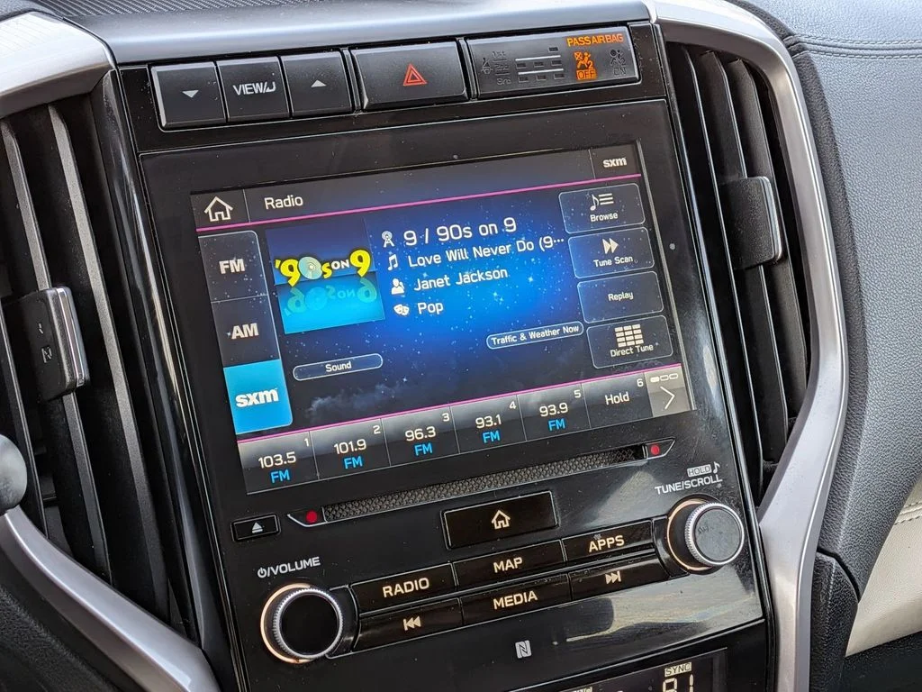 Used 2022 White Subaru Touring image 19
