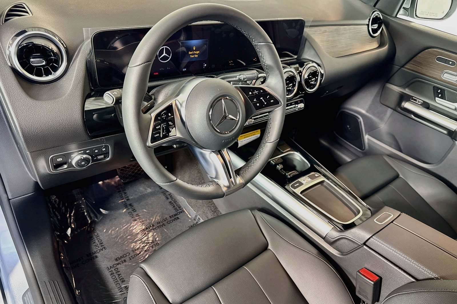 New 2026 Cirrus Silver Metallic Mercedes-Benz GLA 250 image 9