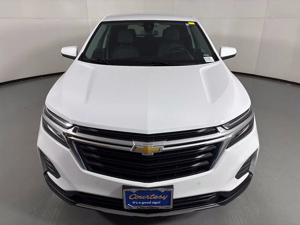 Used 2024 White Chevrolet LT image 3