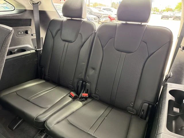 Used 2023 Red Kia S image 26