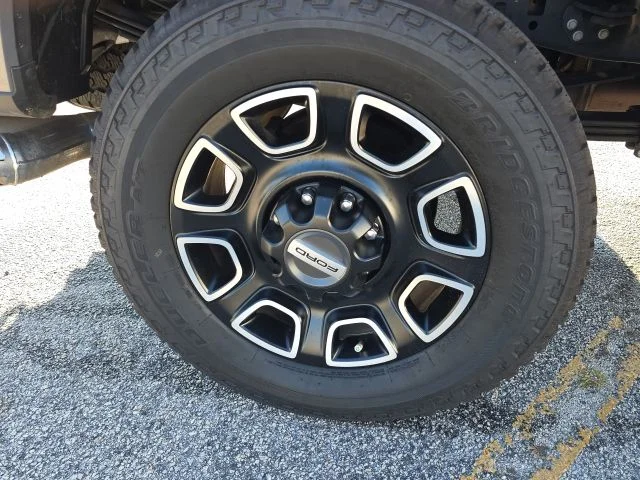 Used 2024 Gray Ford Platinum image 13