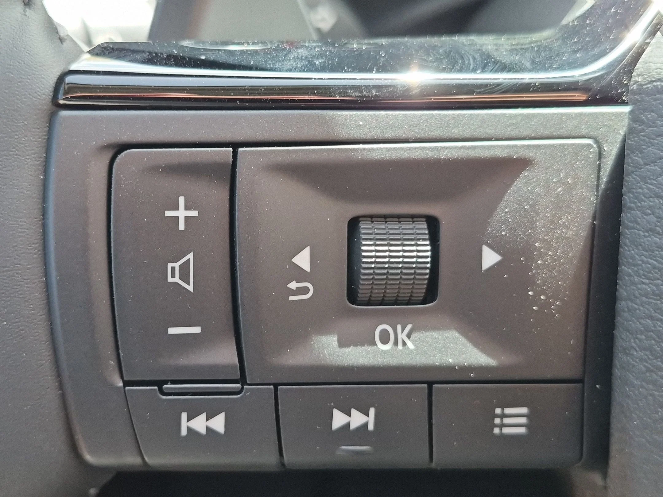 Used 2026 Everest White Pearl Tricoat Nissan Platinum image 17