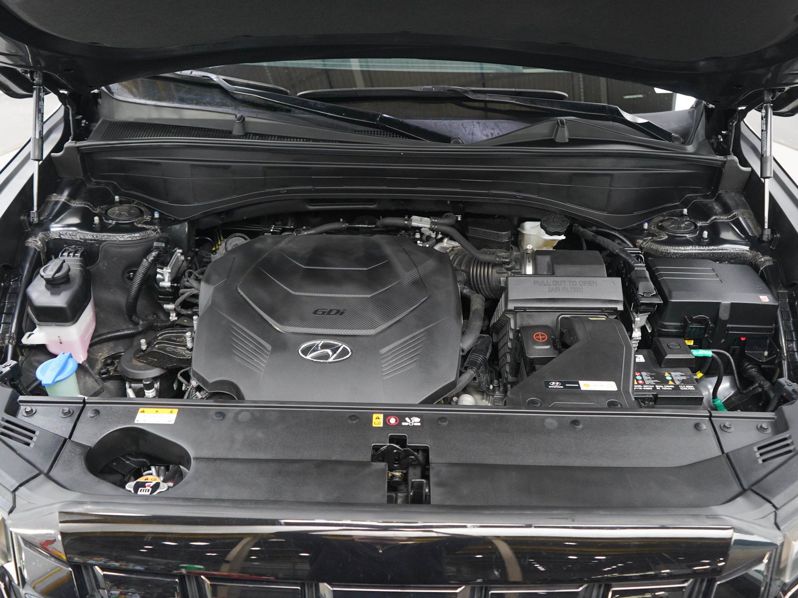 Used 2024 Abyss Black Pearl Hyundai Limited AWD image 31