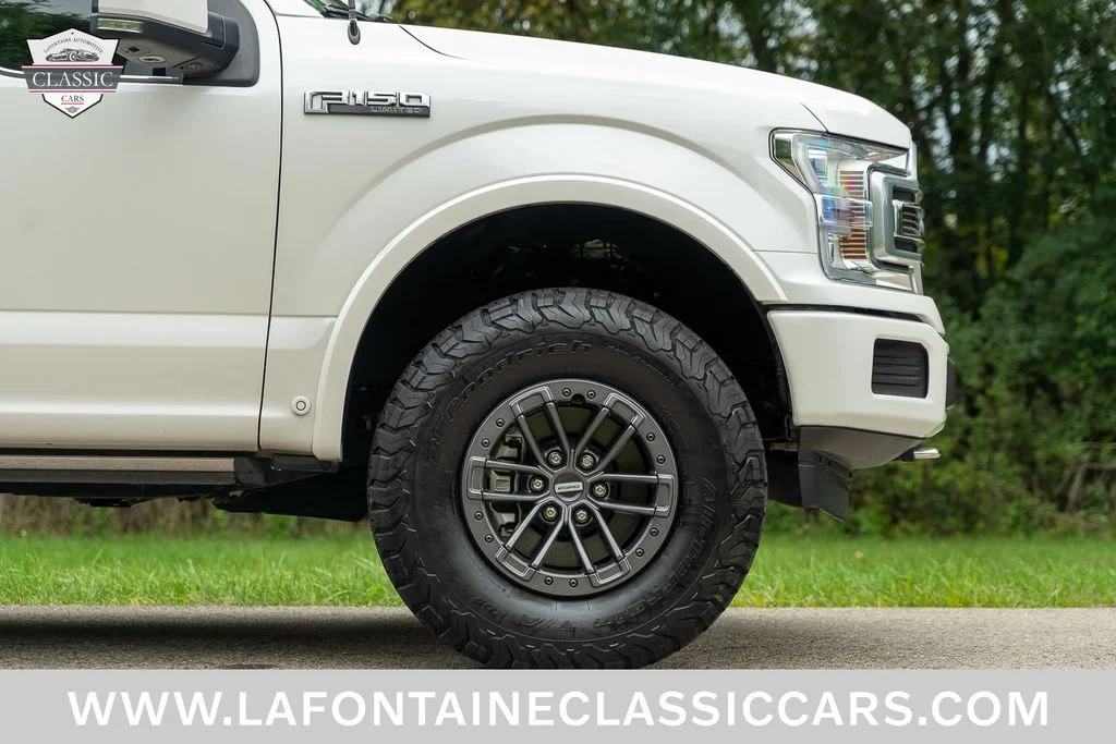 Used 2019 White Ford Limited image 34