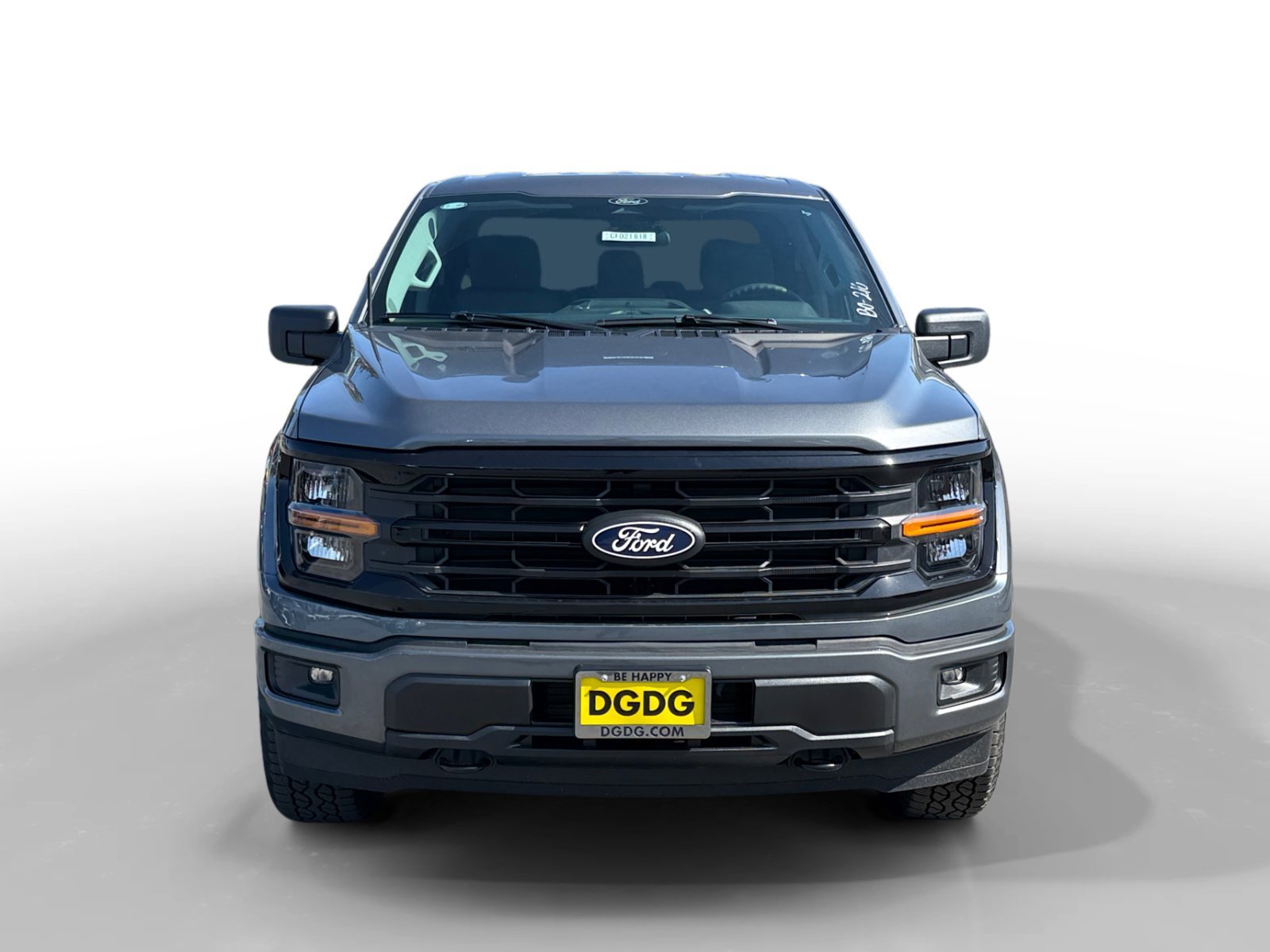 New 2026 Carbonized Gray Metallic Ford XLT image 8