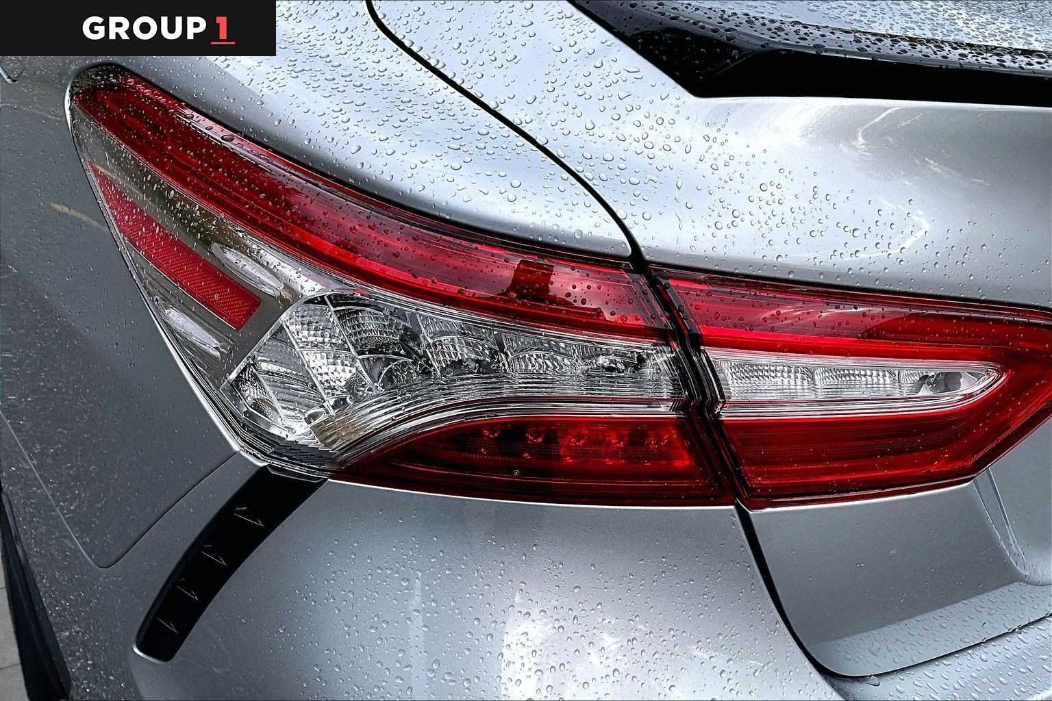 Used 2019 Celestial Silver/Midnight Black Metallic Toyota XSE V6 image 28