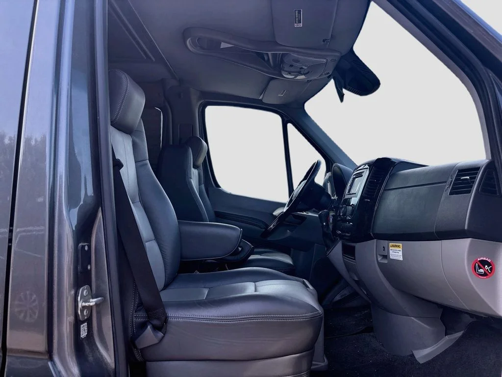 Used 2017 Gray Mercedes-Benz Passenger VAN image 26