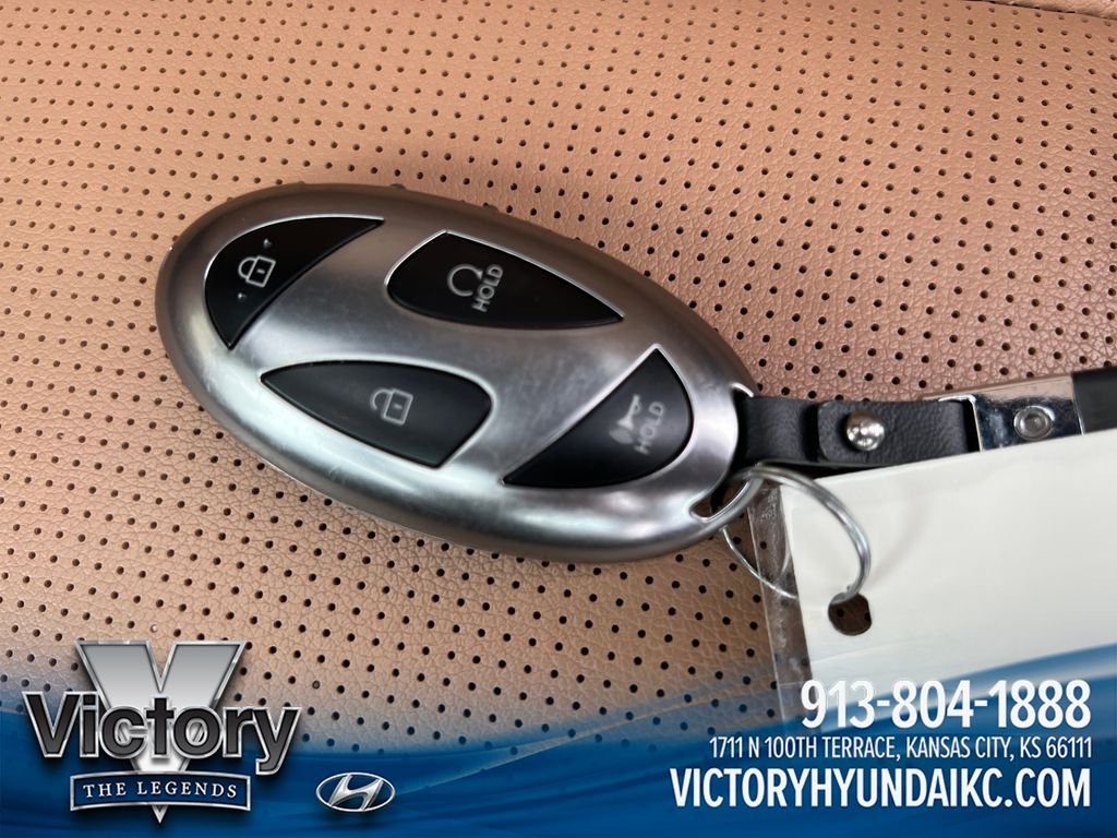 Used 2024 Gray Hyundai Limited image 29