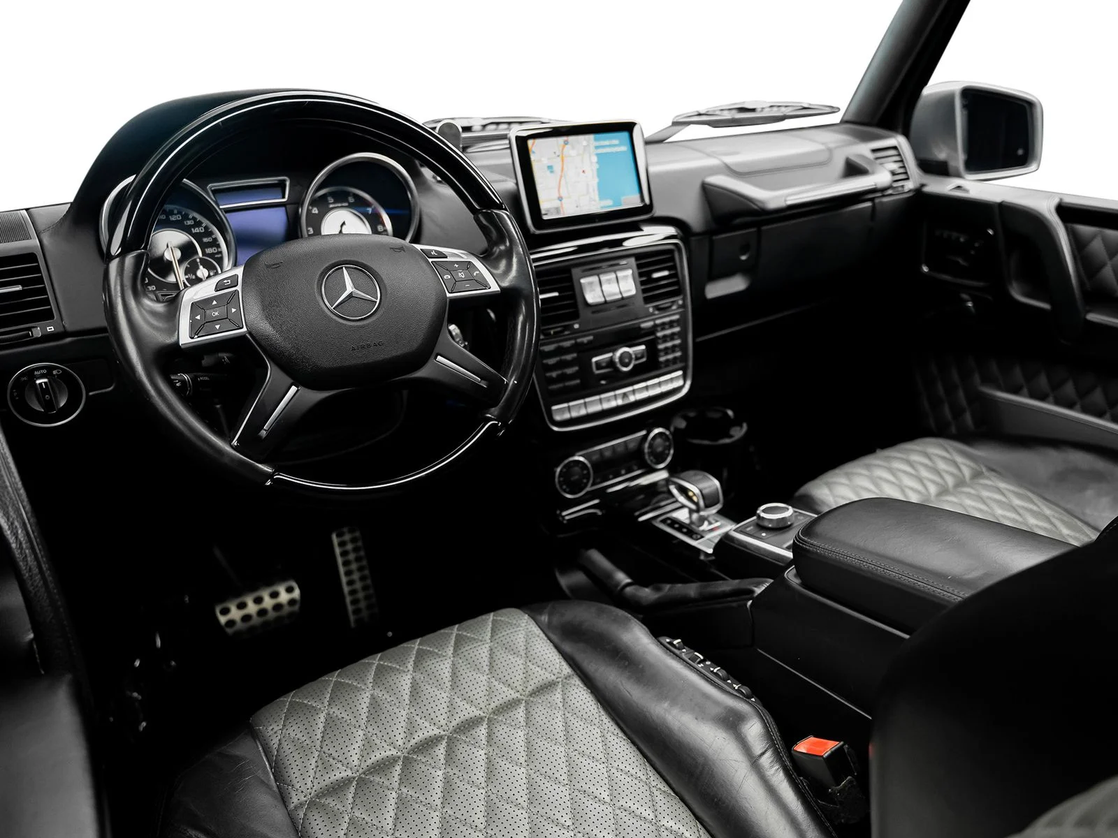 Used 2015 Silver Mercedes-Benz G 63 AMG® image 45