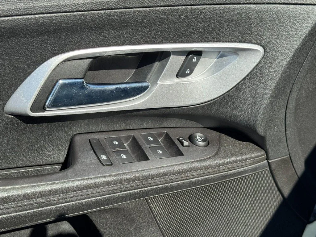 Used 2017 Silver Chevrolet LT image 16