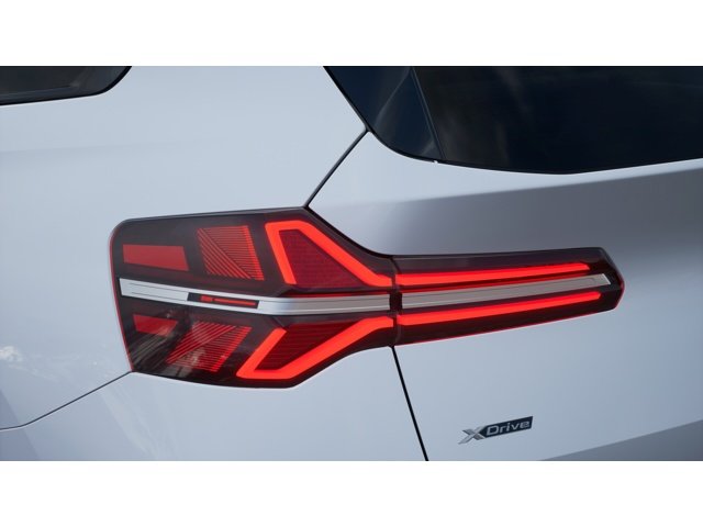 New 2026 Alpine White BMW 30 xDrive image 8