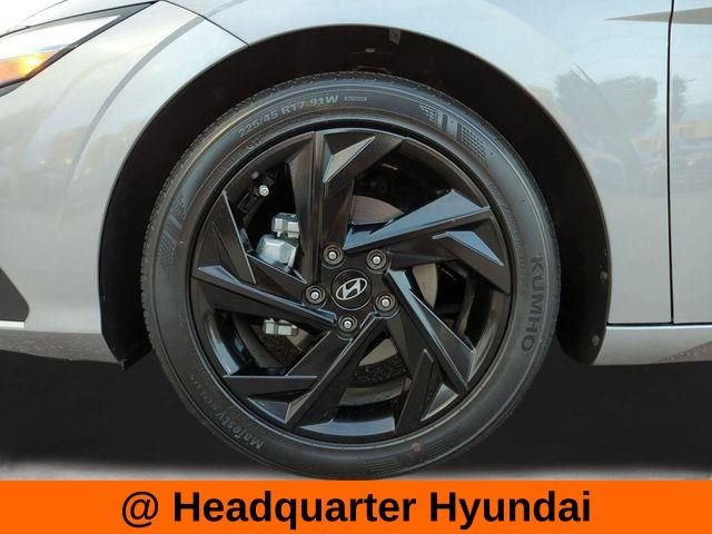 Used 2026 Silver Hyundai SEL Sport image 22