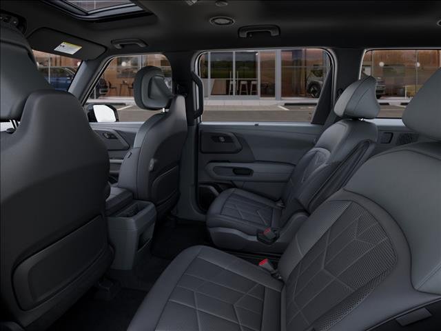 New 2027 Glacial White Pearl Kia X-LINE SX image 18