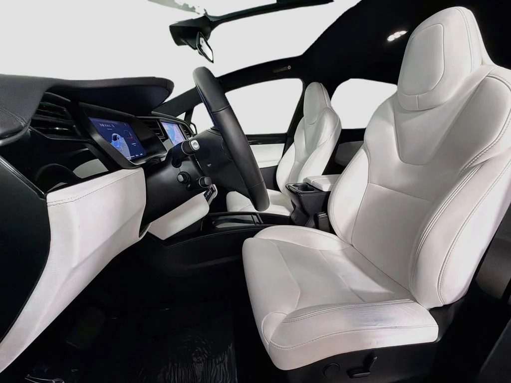 Used 2019 Blue Tesla  image 22