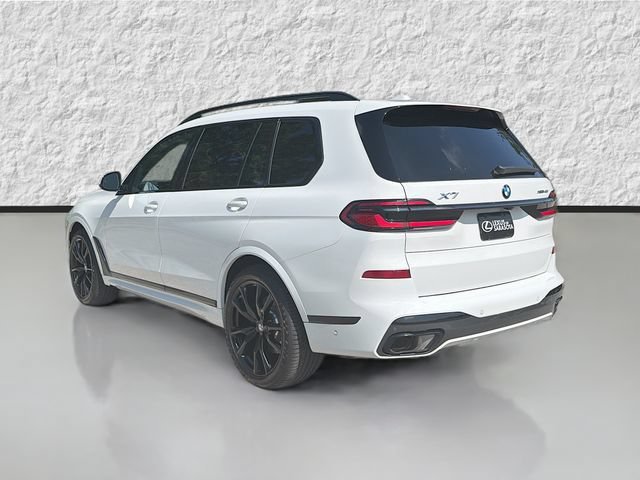 Used 2024 Alpine White BMW xDrive40i image 5