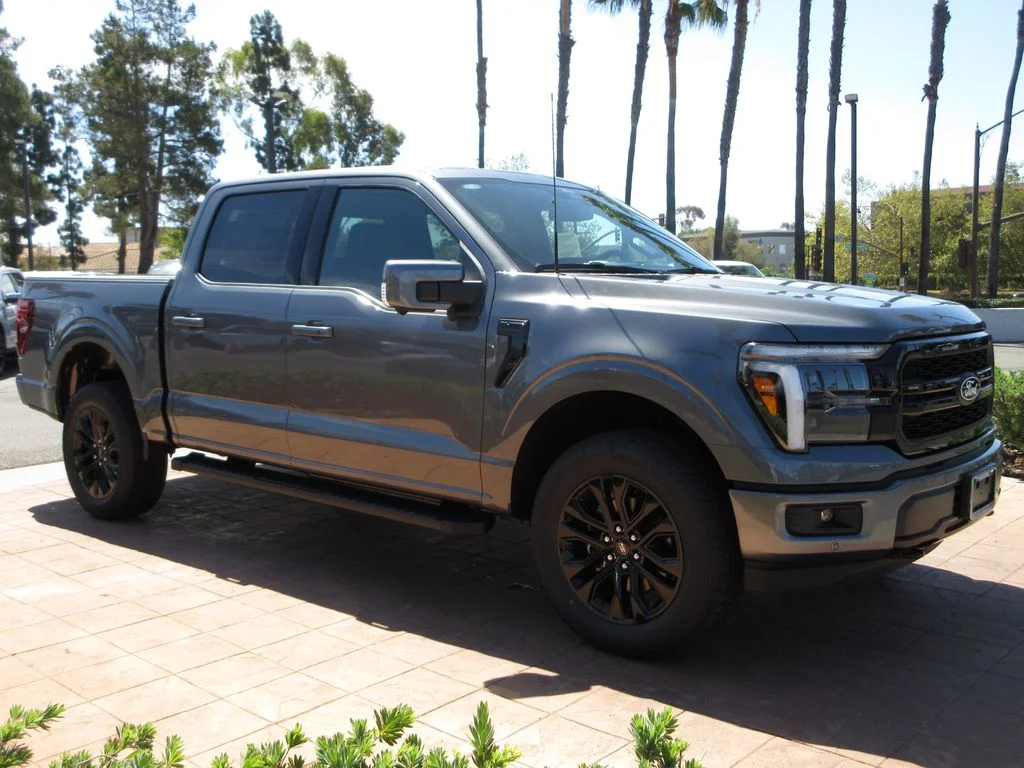 New 2026 Carbonized Gray Metallic Ford Lariat image 6
