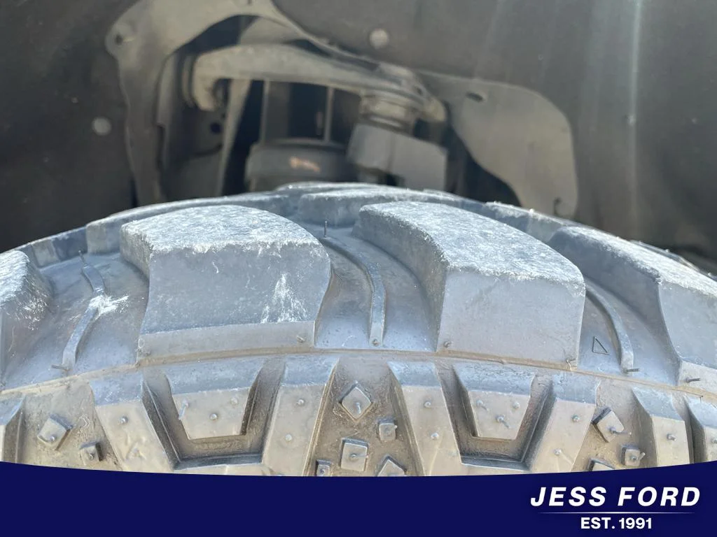 Used 2022 Space White Metallic Ford XLT image 11