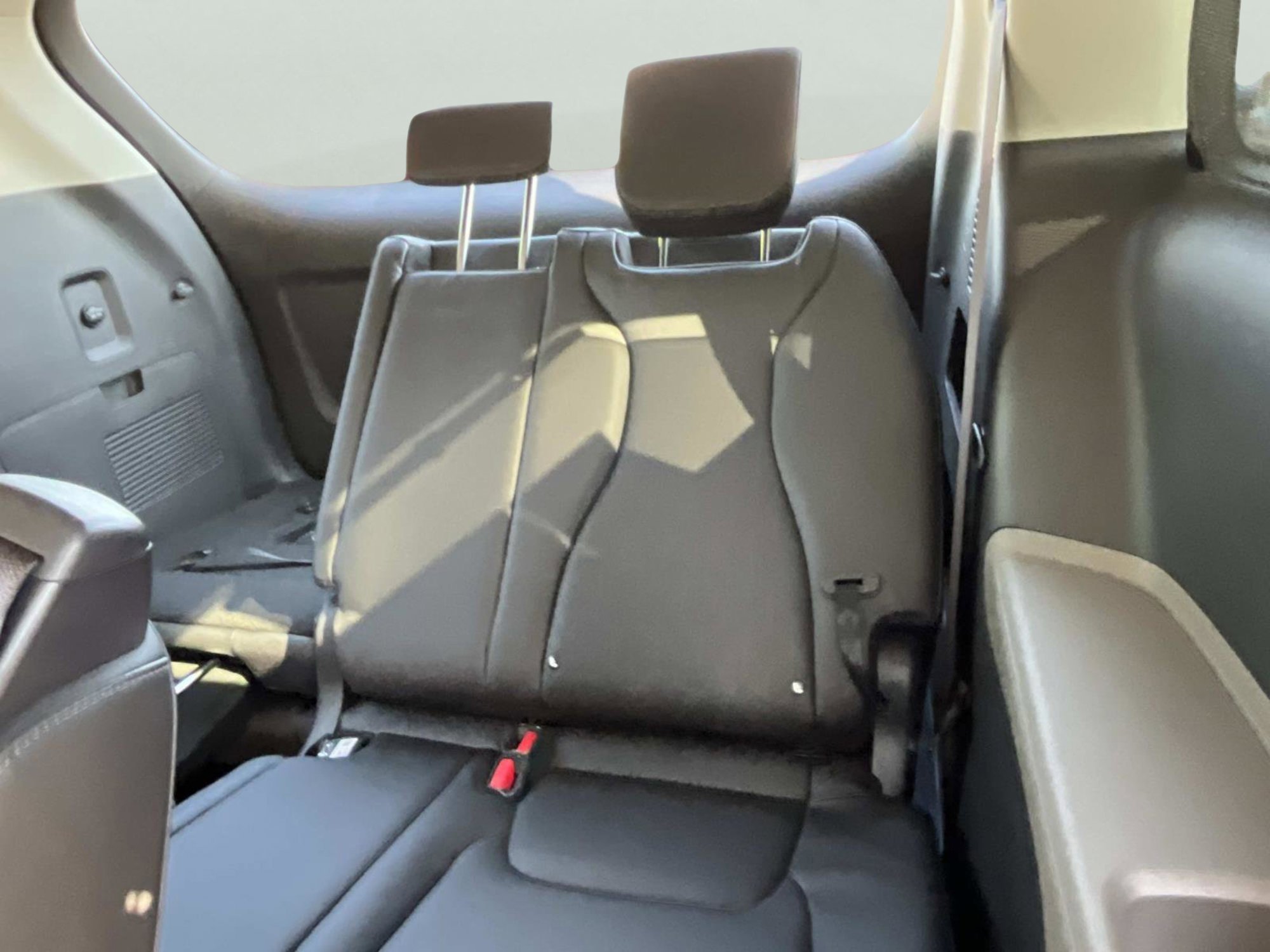 New 2026 Ivory Silver Kia EX image 19