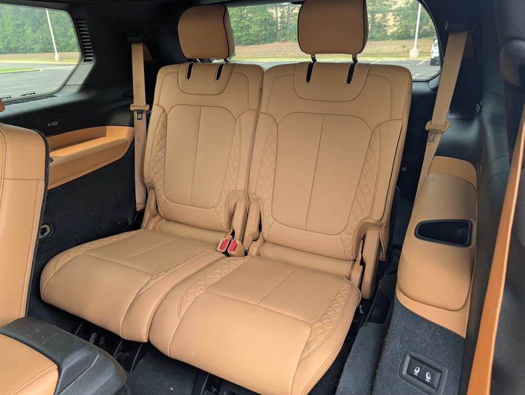 Used 2023 White Jeep Summit image 15
