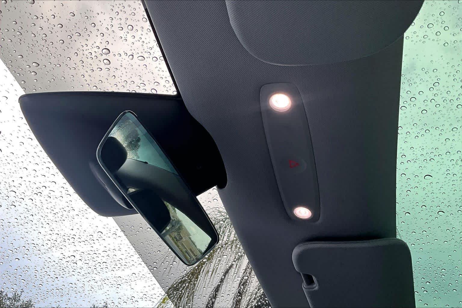 Used 2025  Tesla Long Range image 30