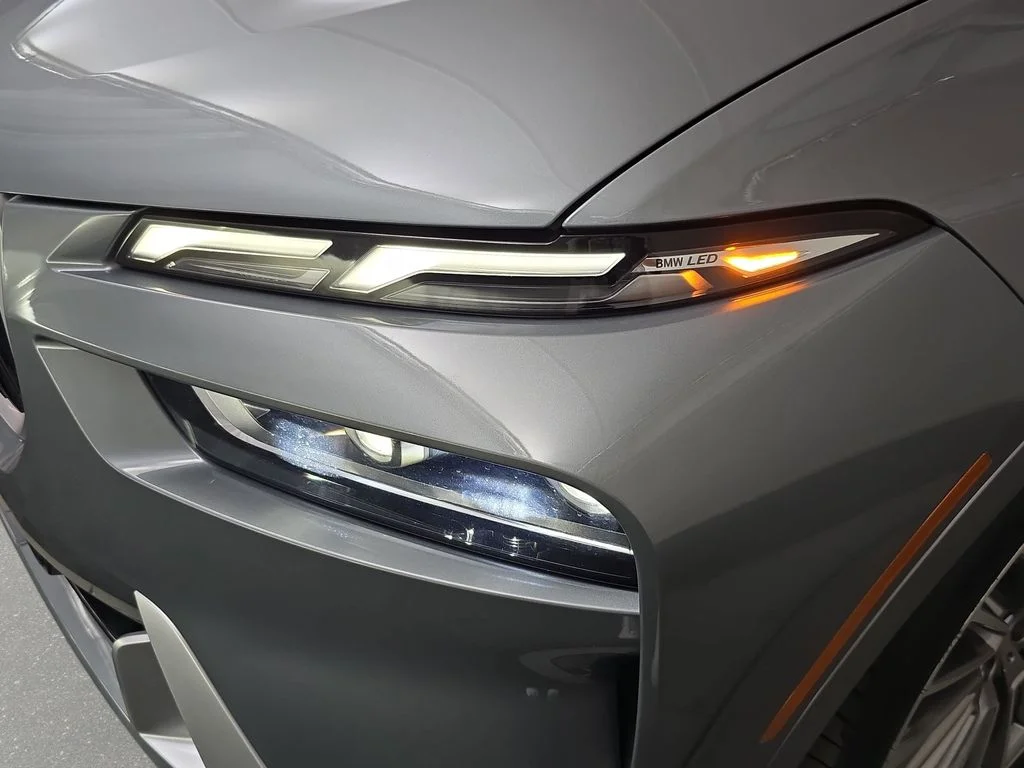 Used 2023 Skyscraper Gray Metallic BMW xDrive40i image 32