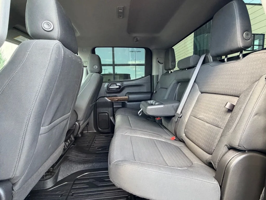 Used 2021 Black GMC Elevation image 22